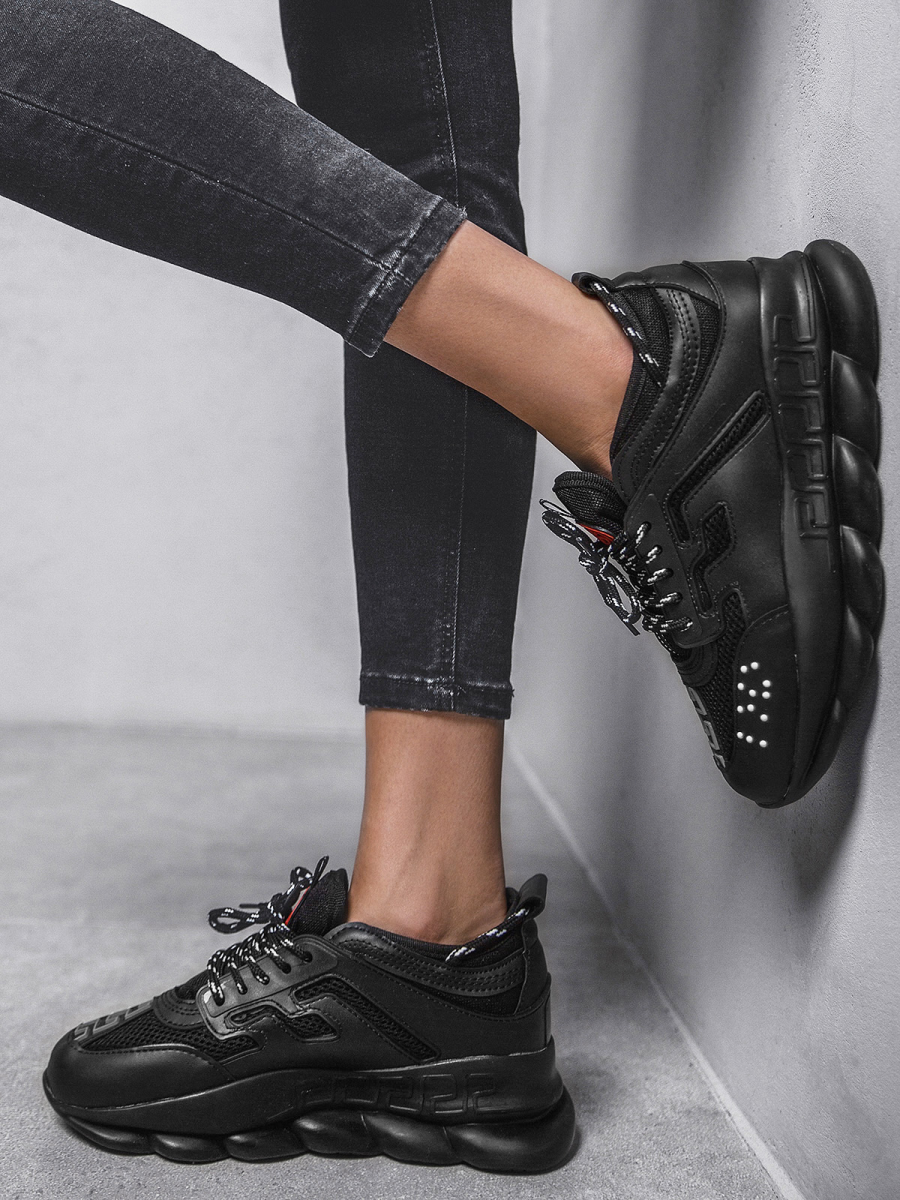 black sneakers 2021